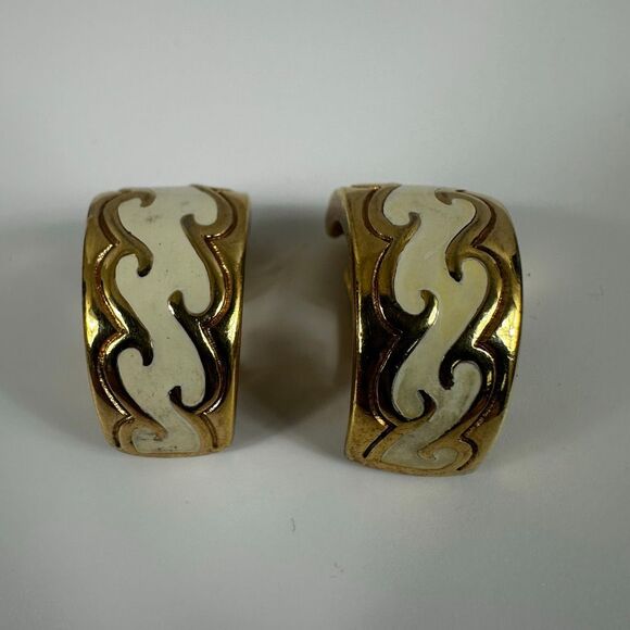 Christian Dior Vintage Hoop Clip On Earrings White Enamel Gold Tone Signed - Picture 15 of 16